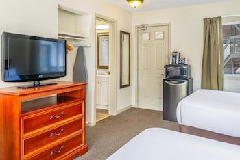 Room, 2 Double Beds, Non Smoking