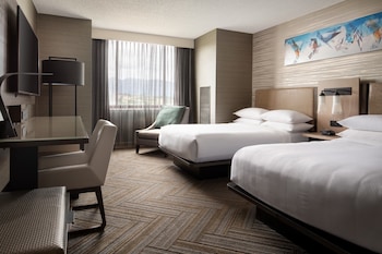 Executive Room, 2 Double Beds, Mountain View