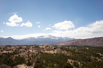 Executive Room, 2 Double Beds, Mountain View