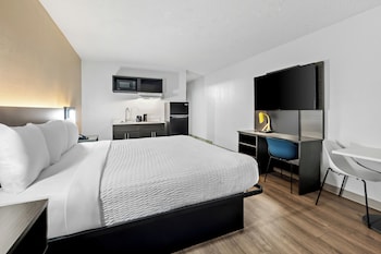 Standard Room, 1 King Bed, Non Smoking