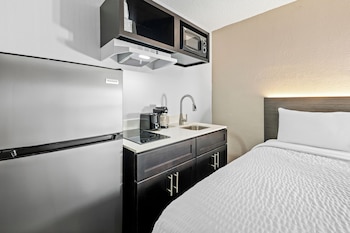Room, 2 Queen Beds, Accessible, Non Smoking