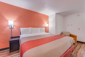 Standard Room, 1 King Bed, Smoking