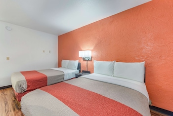 Standard Room, 2 Double Beds, Non Smoking