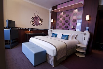 Suite, 2 Bedrooms (Imperial,Butler Service,Living Room)