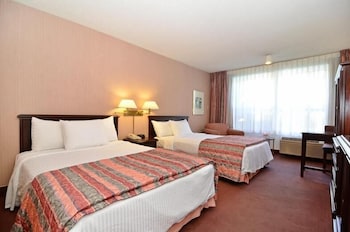 Suite, 2 Queen Beds, Non Smoking