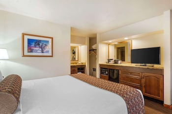 Standard Room, 1 King Bed, Non Smoking