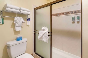 Standard Room, 2 Queen Beds, Non Smoking