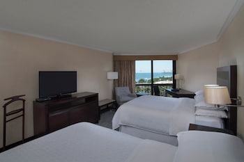 Club Room, 2 Queen Beds, Ocean View