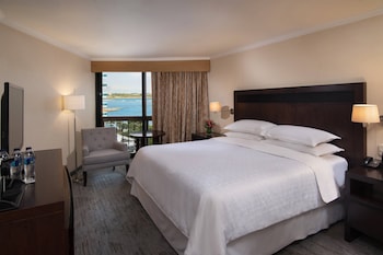 Club Room, 2 Queen Beds, Ocean View