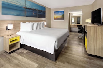 Room, 1 King Bed, Non Smoking