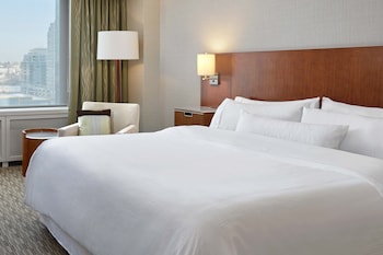 Deluxe Room, 1 King Bed