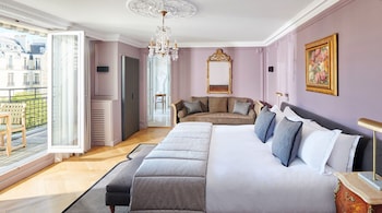 Signature Suite
