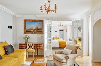 Signature Suite