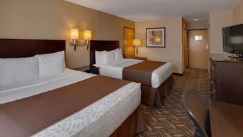 Standard Room, 2 Queen Beds, Non Smoking, Kitchenette