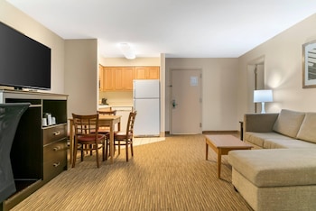 Suite, Multiple Beds, Non Smoking