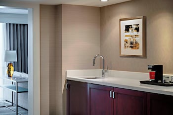 Room, 1 King Bed (Mobility Accessible, Roll-In Shower)