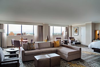 Room, 1 King Bed (Mobility Accessible, Roll-In Shower)