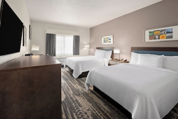 Room, 2 Queen Beds, Accessible, Non Smoking (Mobility Bathtub w/Grab Bars)