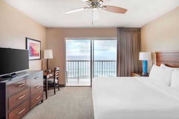 2 Bedroom 1 King 2 Twins Suite with Balcony