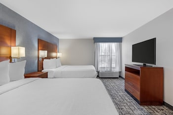 Suite, 2 Queen Beds, Accessible, Bathtub (with Sofabed)