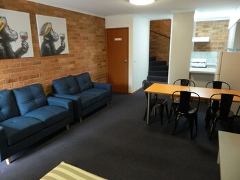Two Bedroom Apartment - Weekly Stay