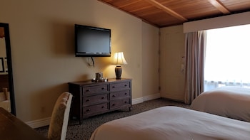 Room, 2 Double Beds, Non Smoking, Poolside (Posada)