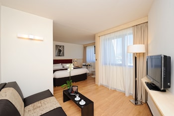 Privilege, Room, 1 Double Bed with Sofa bed, Harbor View