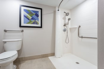 Room, 1 Queen Bed, Accessible (Communications Accessible)