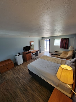 Room, 1 King Bed, Non Smoking