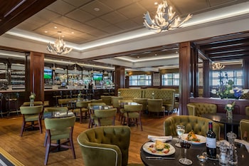 Troy Suite