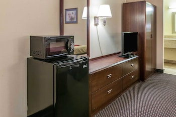 Standard Room, 2 Double Beds, Non Smoking