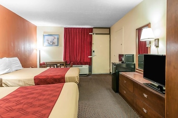 Standard Room, 2 Double Beds, Non Smoking