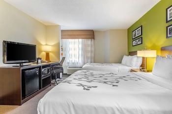 Standard Room, 2 Double Beds, Non Smoking