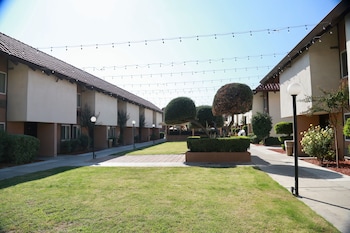 Suite, Multiple Beds, Non Smoking (One-Bedroom)