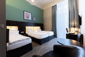 Premium Room, Multiple Beds (Up to 3 Adults)