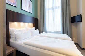 Standard Room, 1 Double Bed