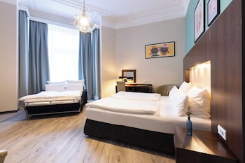 Premium Room, Multiple Beds (Family Room)