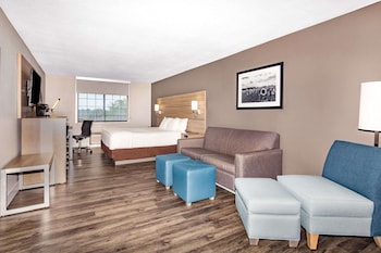1 King Bed, Studio, Sofa Bed, Non-Smoking