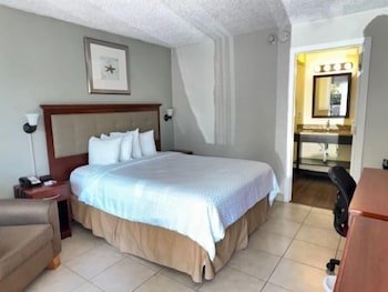 Standard Single Room, 1 Queen Bed