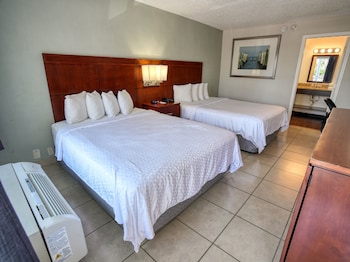 Standard Double Room, 2 Queen Beds