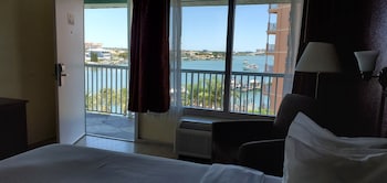 Standard Single Room, 1 Queen Bed, Harbor View