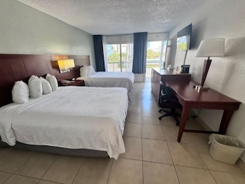 Standard Double Room, 2 Queen Beds