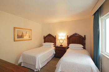 Room, 2 Bedrooms