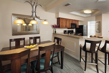 Villa (Mobility Accessible, Roll-In Shower)