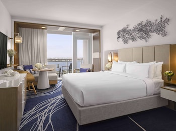 Room, 1 King Bed, Balcony, Tower (Bay View)