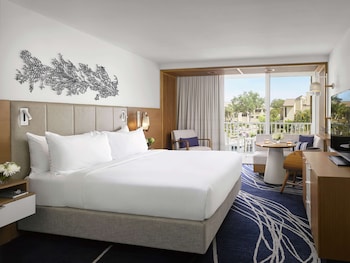 Room, 1 King Bed, Marina View