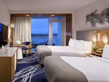 Room, 2 Double Beds, Balcony, Tower (Bay View)