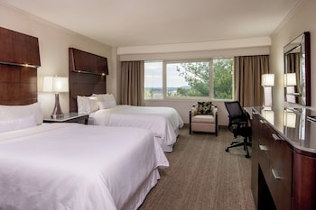 Deluxe Room, 2 Double Beds