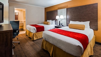 Standard Room, 2 Double Beds, Non Smoking, Refrigerator