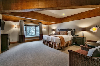 Luxury Townhome, 4 Bedrooms